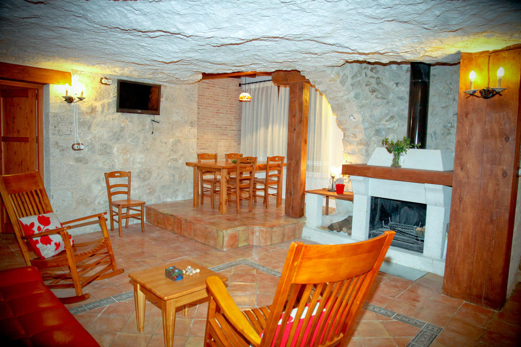 Casa Rural La Bodeguilla Alcala del Jucar Værelse billede