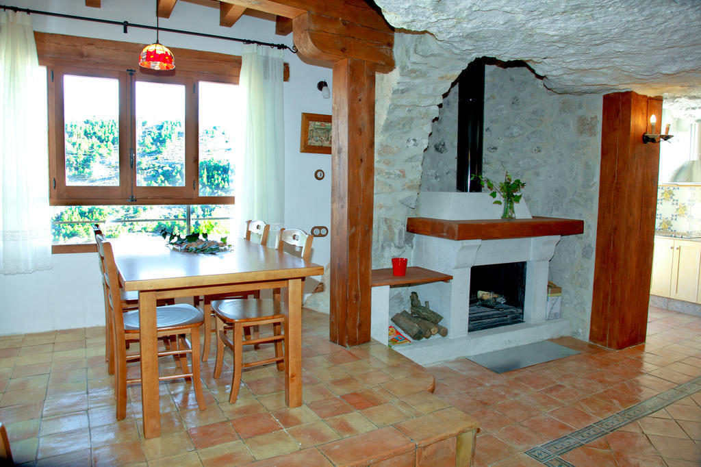 Casa Rural La Bodeguilla Alcala del Jucar Værelse billede
