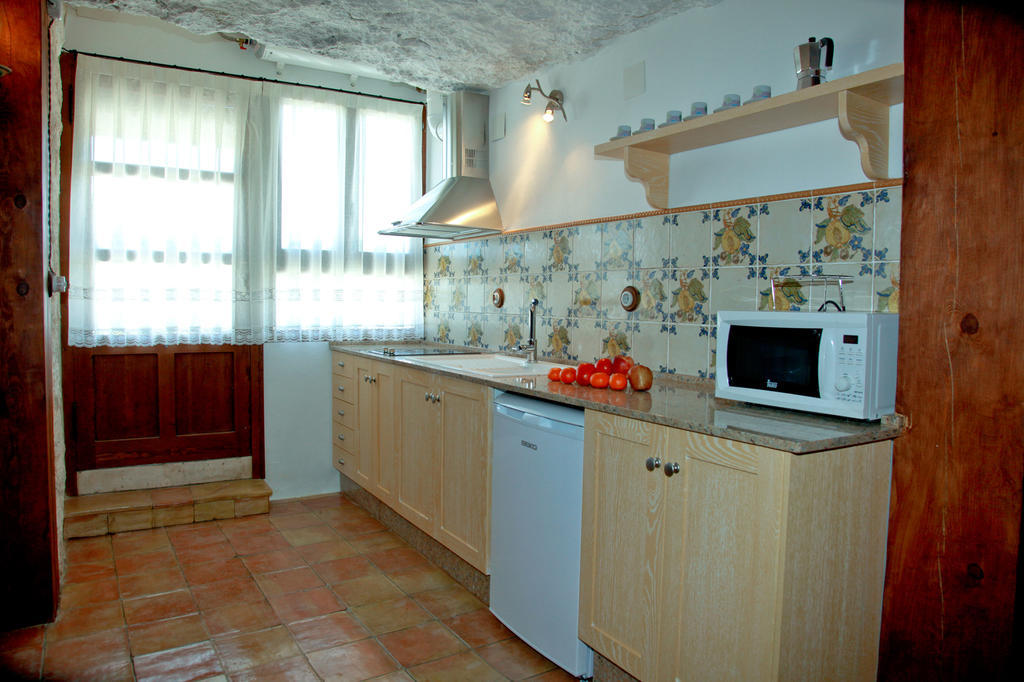 Casa Rural La Bodeguilla Alcala del Jucar Værelse billede